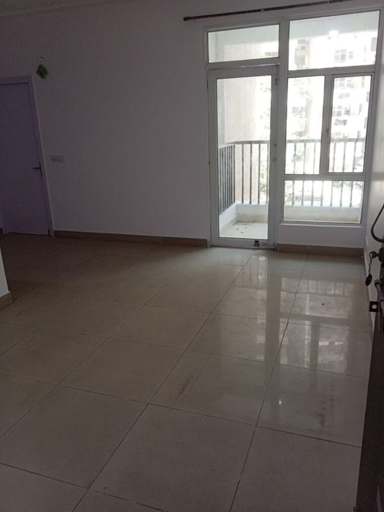 Room, gaur-city-2-12th-avenue 2.5 Bedroom 1055 Sq.Ft. Apartment In Sector 16c Greater Noida Greater Noida 10347751