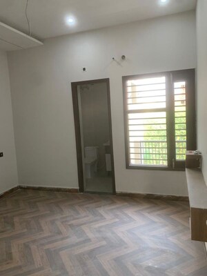 Room in 4 BHK Villa at Nagla Road – for Sale