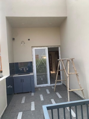 Furnished Amenities in 4 BHK Villa at Nagla Road – for Sale