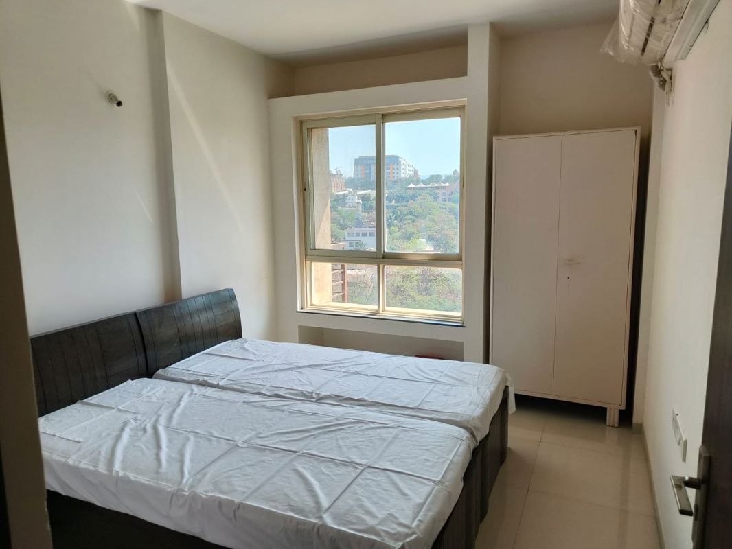 3 BHK + Pooja Room,Store Room 1750 Sq.Ft. Apartment in Nyati Epitome