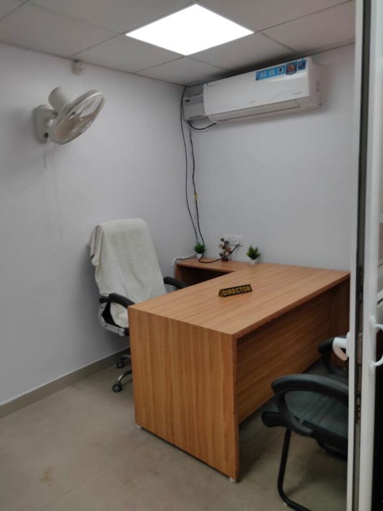 Team Area, fraser road area Commercial Office Space 555 Sq.Ft. In Fraser Road Area Patna 10346361
