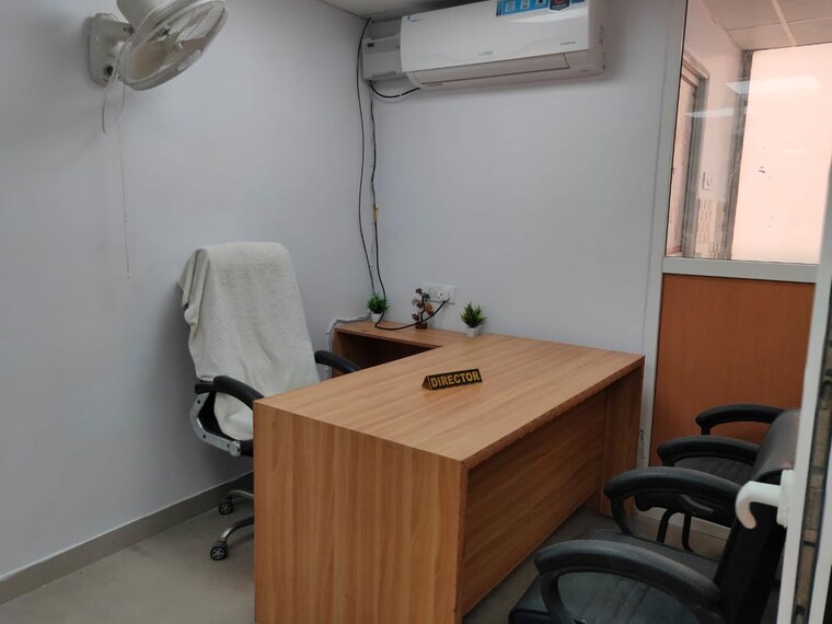 Team Area, fraser road area Commercial Office Space 555 Sq.Ft. In Fraser Road Area Patna 10346361