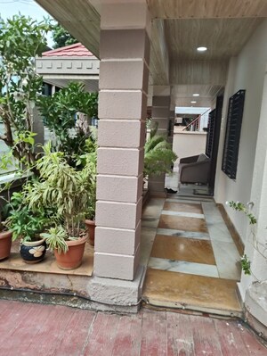 5 BHK Villa – Exterior View View at Mulund West - for Rent