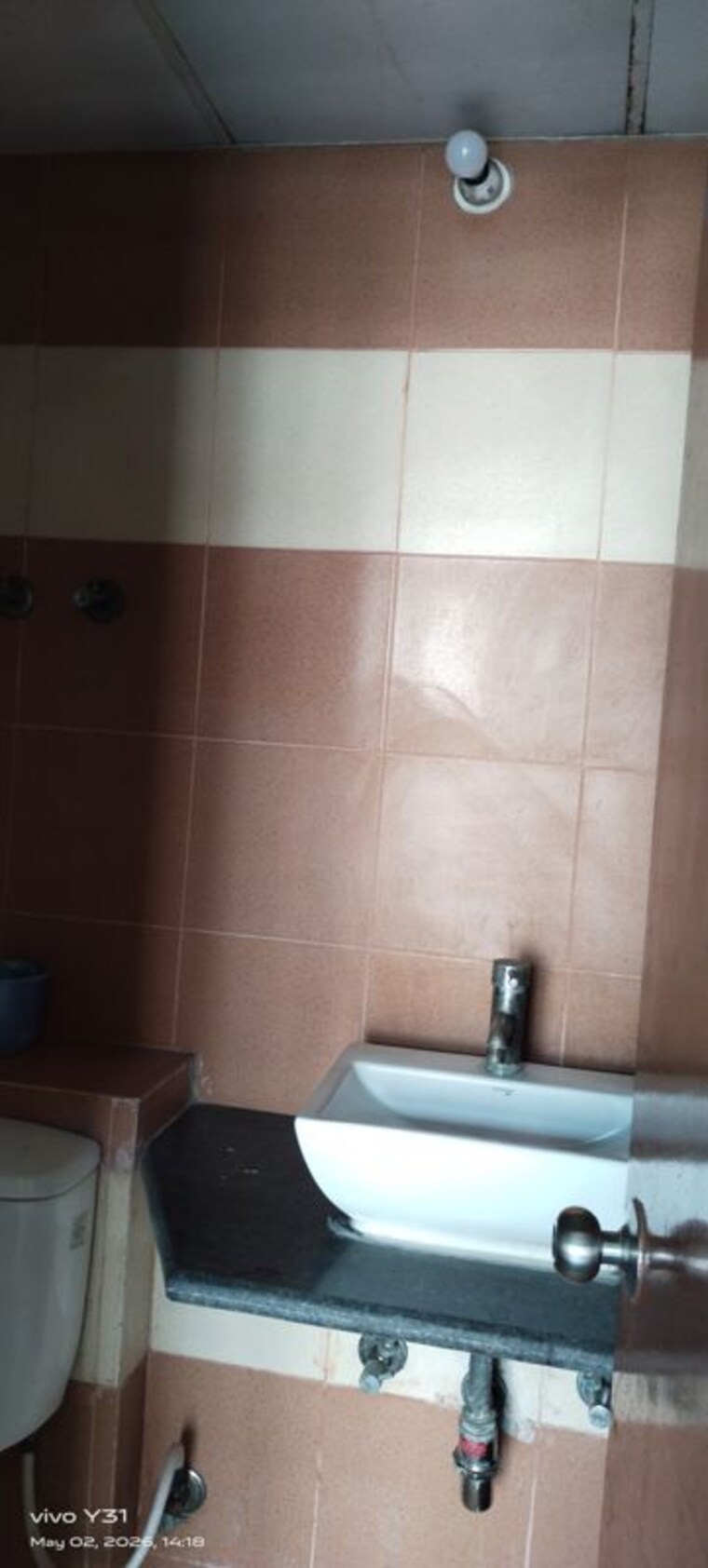 Bathroom, mahagun-mywoods 3 Bedroom 1370 Sq.Ft. Apartment In Sector 16c Greater Noida Greater Noida 10347807