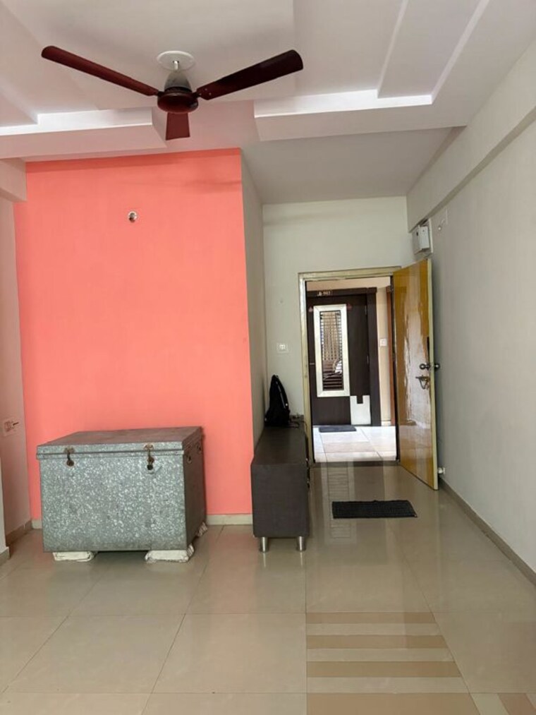 Living Room, chandkheda 3 Bedroom 220 Sq.Yd. Apartment In Chandkheda Ahmedabad 10347835