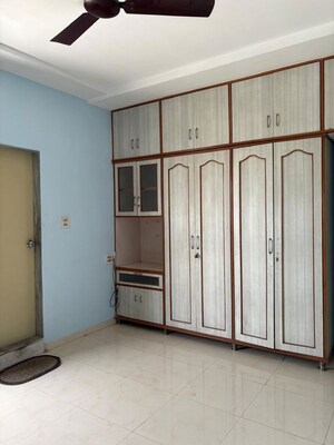 Room in 3 BHK Apartment at Chandkheda – for Rent