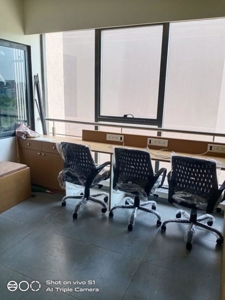 Gym, gota Commercial Office Space 750 Sq.Ft. In Gota Ahmedabad 10347876