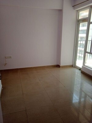 Room in 2.5 BHK Apartment at Gaur City 2 - 11th Avenue, Sector 16c Greater Noida – for Sale