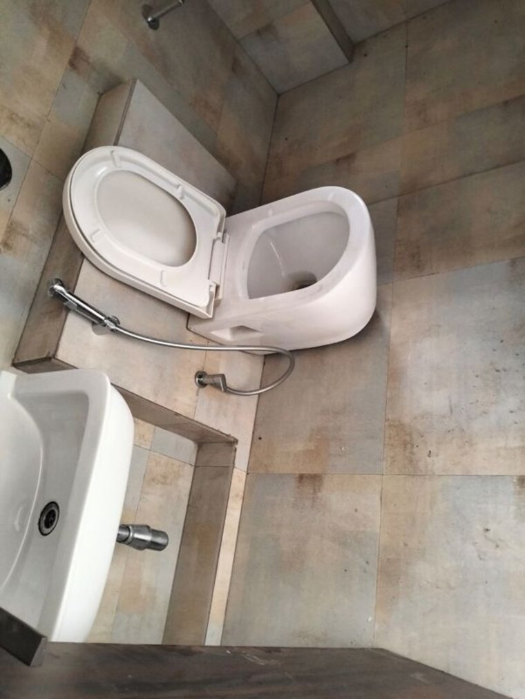 Bathroom, puranik-abitante 1 Bedroom 560 Sq.Ft. Apartment In Bavdhan Pune 10347916