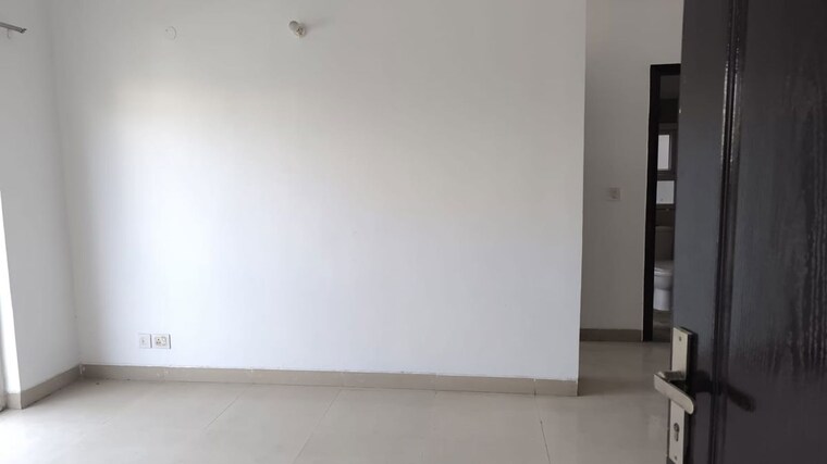 Room, bptp-park-grandeura 2 Bedroom 900 Sq.Ft. Apartment In Sector 82 Faridabad 10347923