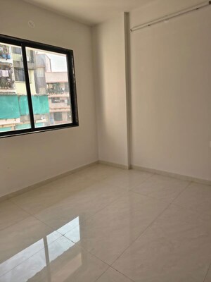 Room in 1 BHK Apartment at Tejas Neelkamal, Derivali – for Sale