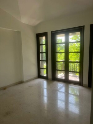 Room in 4 BHK Villa at Vipul Tatvam Villas, Sector 48 – for Rent