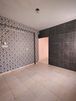 Room in 2 BHK Apartment at Adore Happy Homes Exclusive, Sector 86 – for Rent