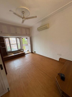 Master Bedroom in 3 BHK Builder Floor at Kalkaji – for Rent