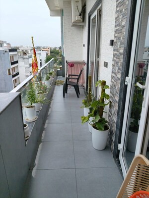 Balcony in 3 BHK Builder Floor at Sector 9 – for Rent