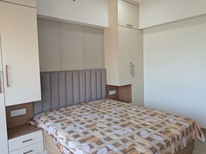 Bedroom in 3 BHK Apartment at Kanakia Silicon Valley, Powai – for Rent