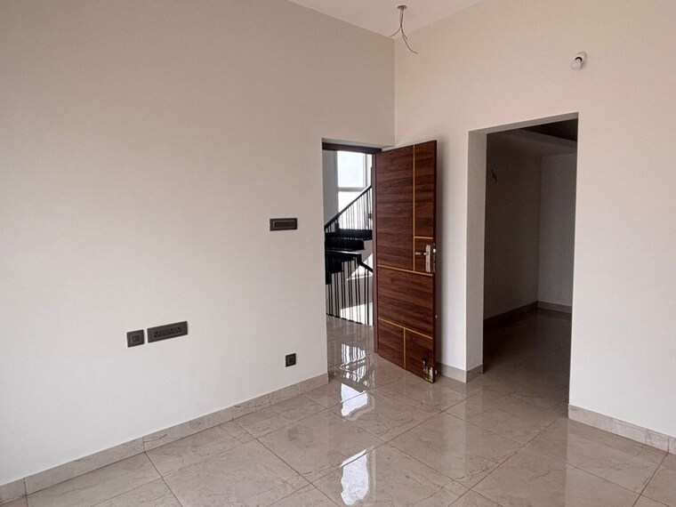 Room, poonamallee 3 Bedroom 1800 Sq.Ft. Villa In Poonamallee Chennai 10347977