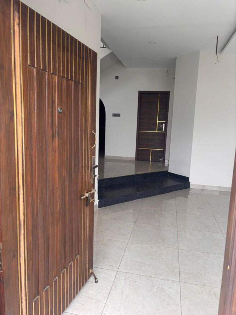 undefined, poonamallee 3 Bedroom 1800 Sq.Ft. Villa In Poonamallee Chennai 10347977