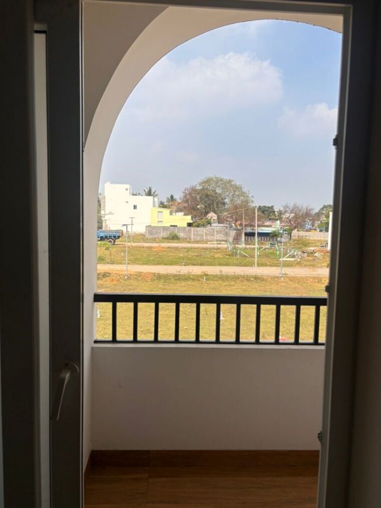 Balcony, poonamallee 3 Bedroom 1800 Sq.Ft. Villa In Poonamallee Chennai 10347977