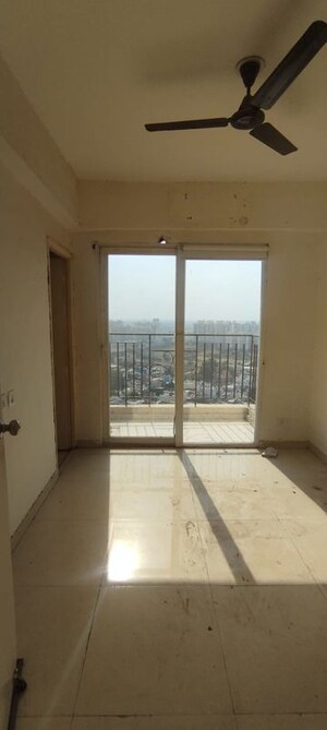 2 BHK Apartment For Rent in Signature Global City, Sector 37d
