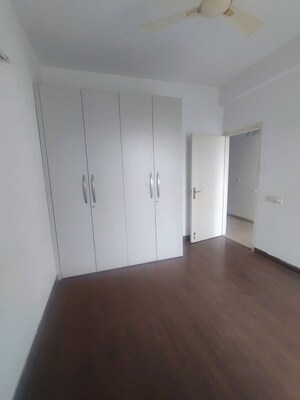 Room in 3 BHK Apartment at Mapsko Mount Ville, Sector 79 – for Rent