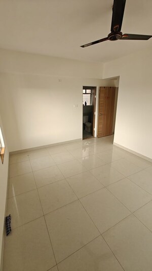 Room in 2 BHK Apartment at Kumar Samruddhi Society, Vishrantwadi – for Rent