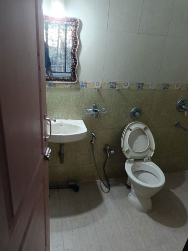 Bathroom, ghp-woodland-heights 2 Bedroom 700 Sq.Ft. Apartment In Chandivali Mumbai 10348006