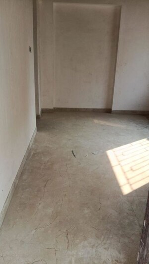 Room in 3 BHK Apartment at Kala Nagar – for Rent