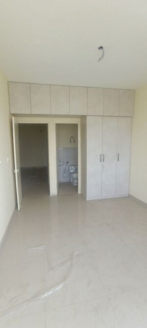 2 BHK Apartment For Rent in Pyramid Midtown, Sector 59