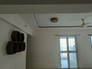 Room in 2 BHK Apartment at Vinode Insignia, Wakad – for Rent