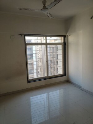 Room in 2 BHK Apartment at Vinode Insignia, Wakad – for Rent