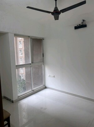 Room in 2.5 BHK Apartment at Lodha Anjur Upper Thane, Anjur – for Rent