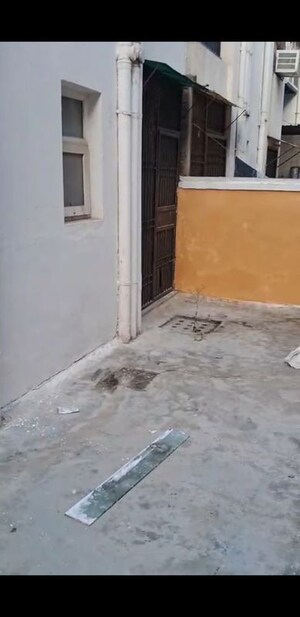 Room in 3 BHK Builder Floor at BPTP Park Elite Floors, Sector 85 – for Rent
