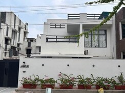 6 BHK + Pooja Room,Study Room Villa For Sale in Sector 31