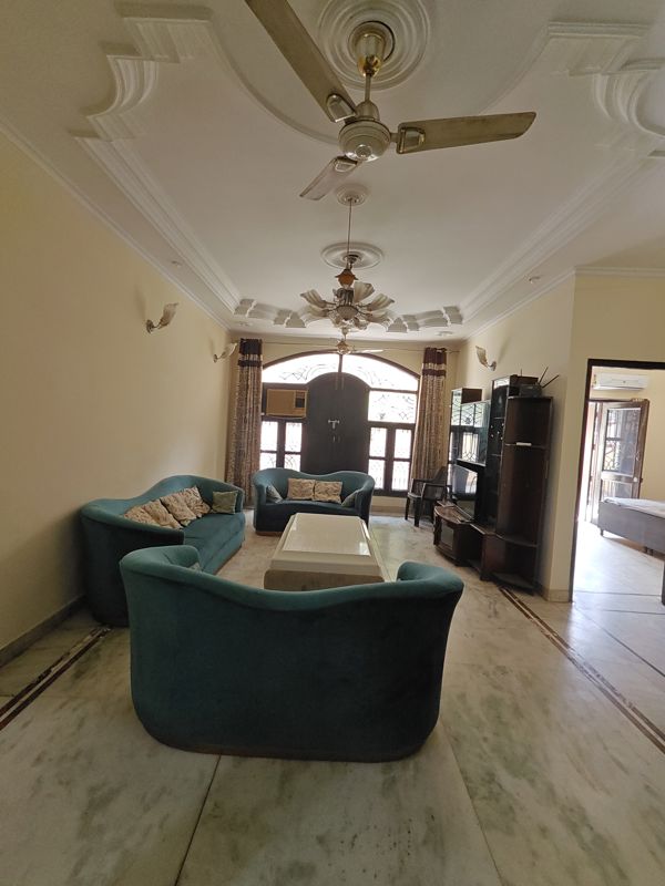 3 BHK Builder Floor For Rent in Ansal Sushant Lok I