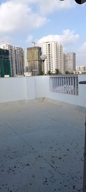 Team Area in 3 BHK Apartment at Seven Bunglow – for Sale