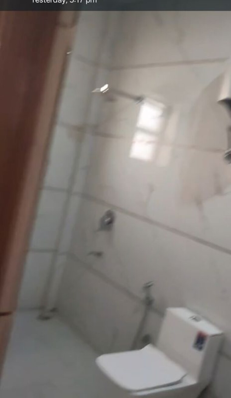 Bathroom, sector 9a 3 Bedroom 2350 Sq.Ft. Builder Floor In Sector 9a Gurgaon 10334342