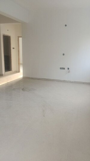 Room in 2 BHK Apartment at Neknampur – for Sale