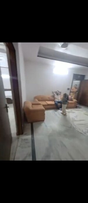Bathroom in 3 BHK Builder Floor at Uppal Southend, Sector 49 – for Sale