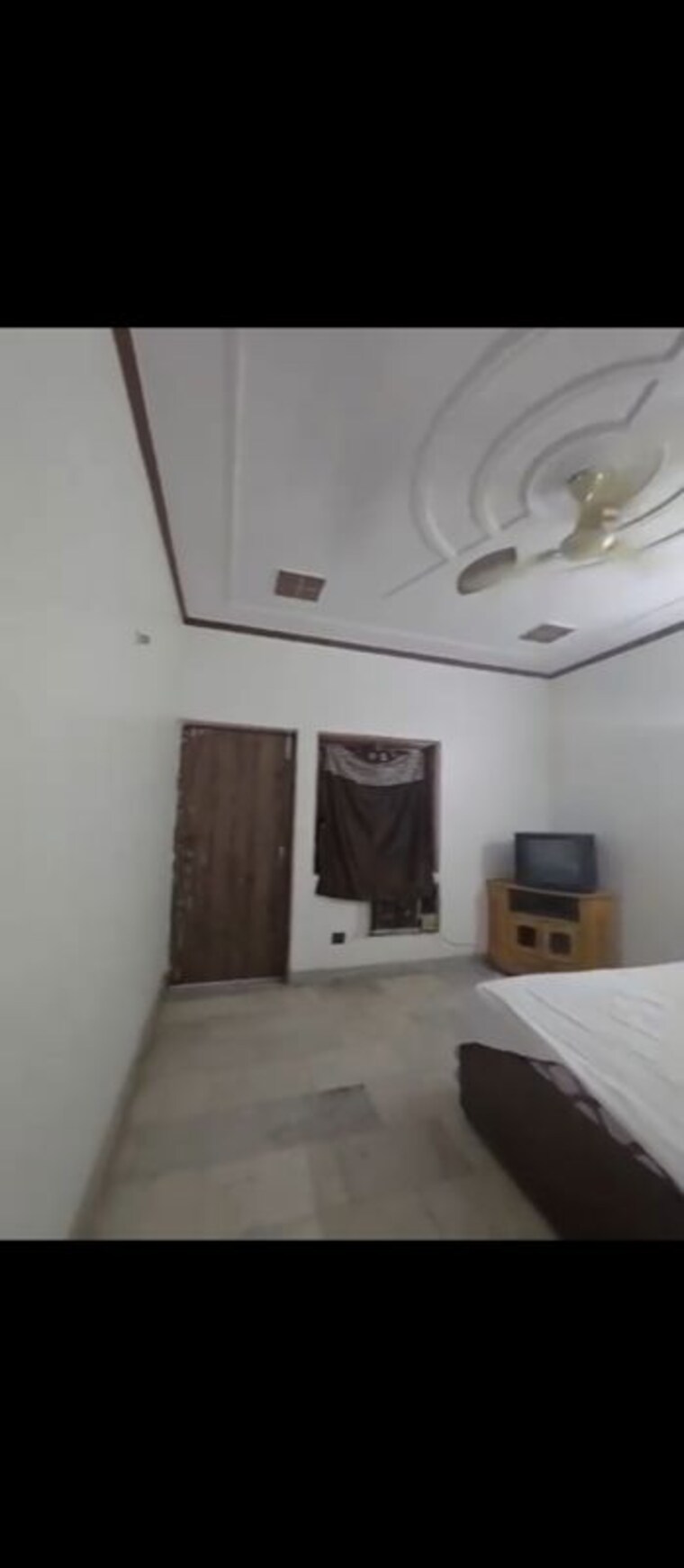 Kitchen, uppal-southend 3 Bedroom 250 Sq.Yd. Builder Floor In Sector 49 Gurgaon 10348135