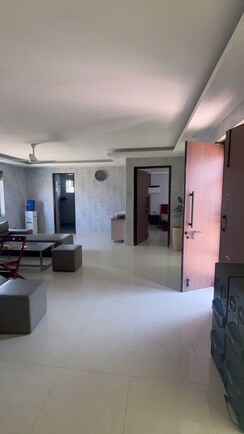 3.5 BHK + Servant Room,Extra Room,Basement,Store Room Apartment For Sale in Unitech Uniworld Gardens