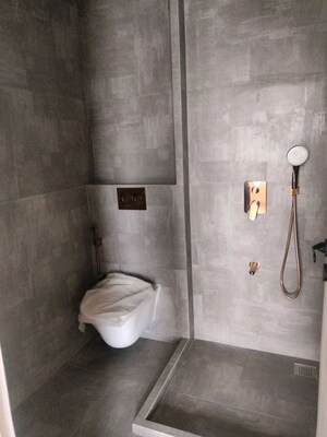 Bathroom in 3 BHK Apartment at Indiabulls Blu, Worli – for Rent