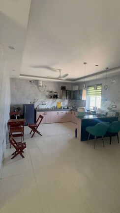 3.5 BHK + Pooja Room,Servant Room,Study Room,Extra Room,Basement,Store Room Apartment For Sale in Unitech Escape