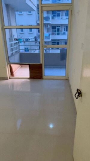Room in 2 BHK Apartment at Pyramid Pride, Sector 76 – for Sale