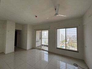 2 BHK Apartment For Rent in VJ YashOne Infinitee, Tathawade