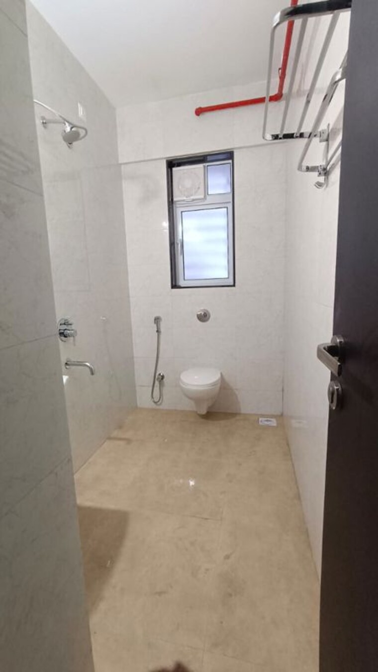 Bathroom, punawale 3 Bedroom 1550 Sq.Ft. Apartment In Punawale Pune 10348160