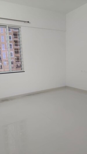 Room in 3 BHK Apartment at Punawale – for Rent