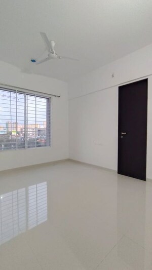 Room in 3 BHK Apartment at Punawale – for Rent