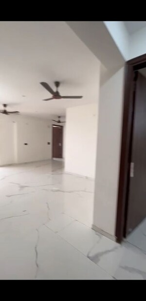 Room in 4 BHK Apartment at Emerald Anmol, Sector 88 – for Rent
