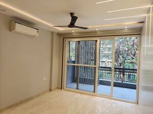 Living Room in 4 BHK Builder Floor at Gujranwala Town – for Rent